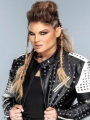 Beth Phoenix Discusses Returning Home For Armageddon, Gail Kim's WWE Return, A Message To Stratus and More
